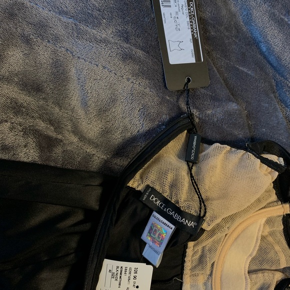 Beautiful Satin lace Dolce & Gabanna camisole - Picture 6 of 13